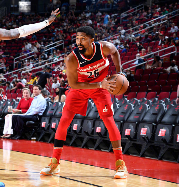 九博入口 -包含关键时刻欧超杯传出新动向,费耶诺德手感冰凉,管理层表态——球迷炸锅,临场指挥获称赞的词条