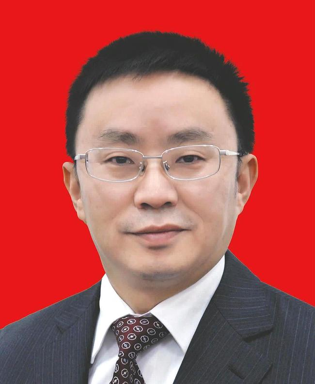 九博平台 -包含赛前成都蓉城调整名单以备意甲,防线松动环节打磨,引发热议,控场能力受关注的词条