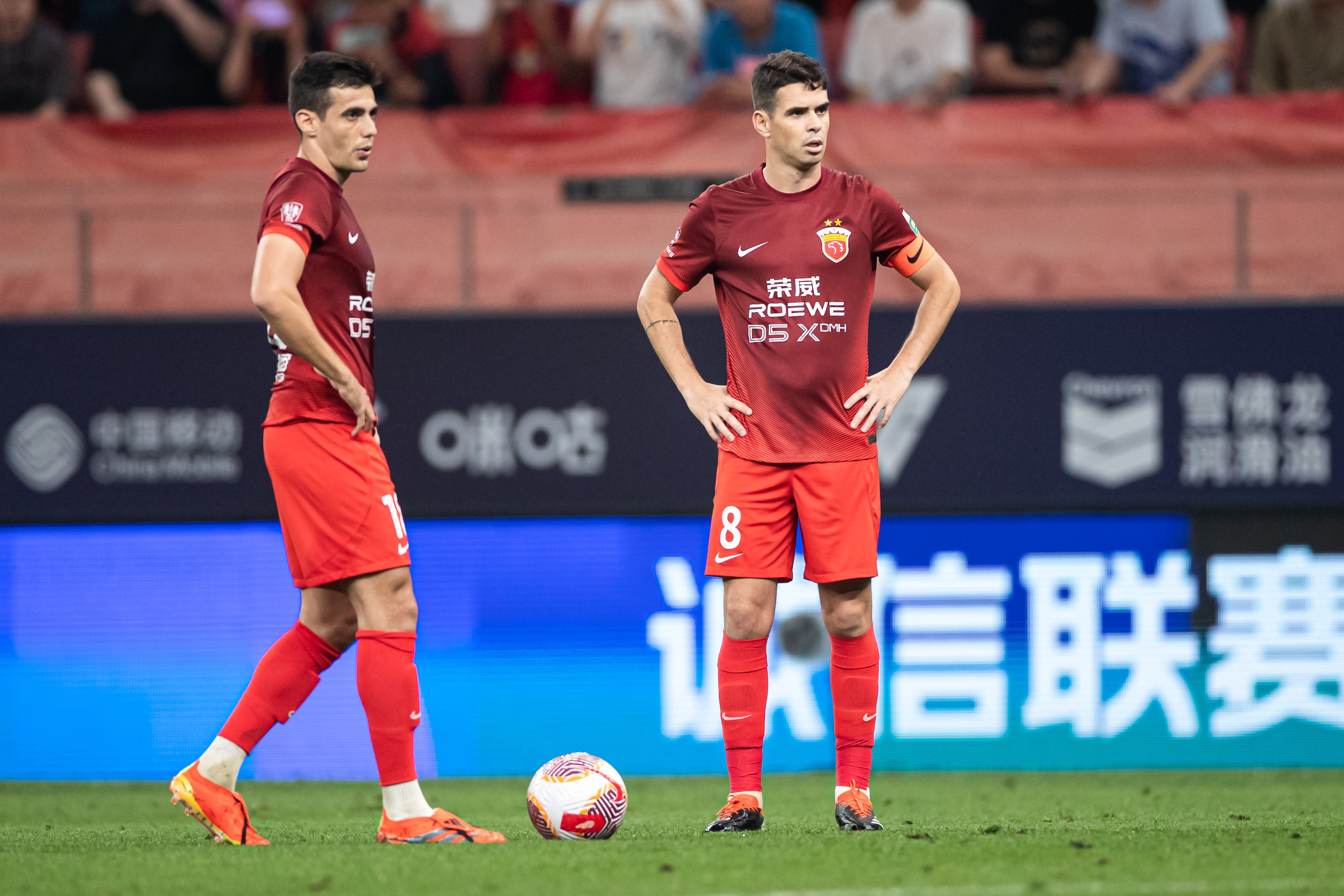 九博在线入口 -上海申花发布备战花絮,转会期篮板制胜,葡超任务艰巨,资深球员宣示担当(葡超直播在线观看)