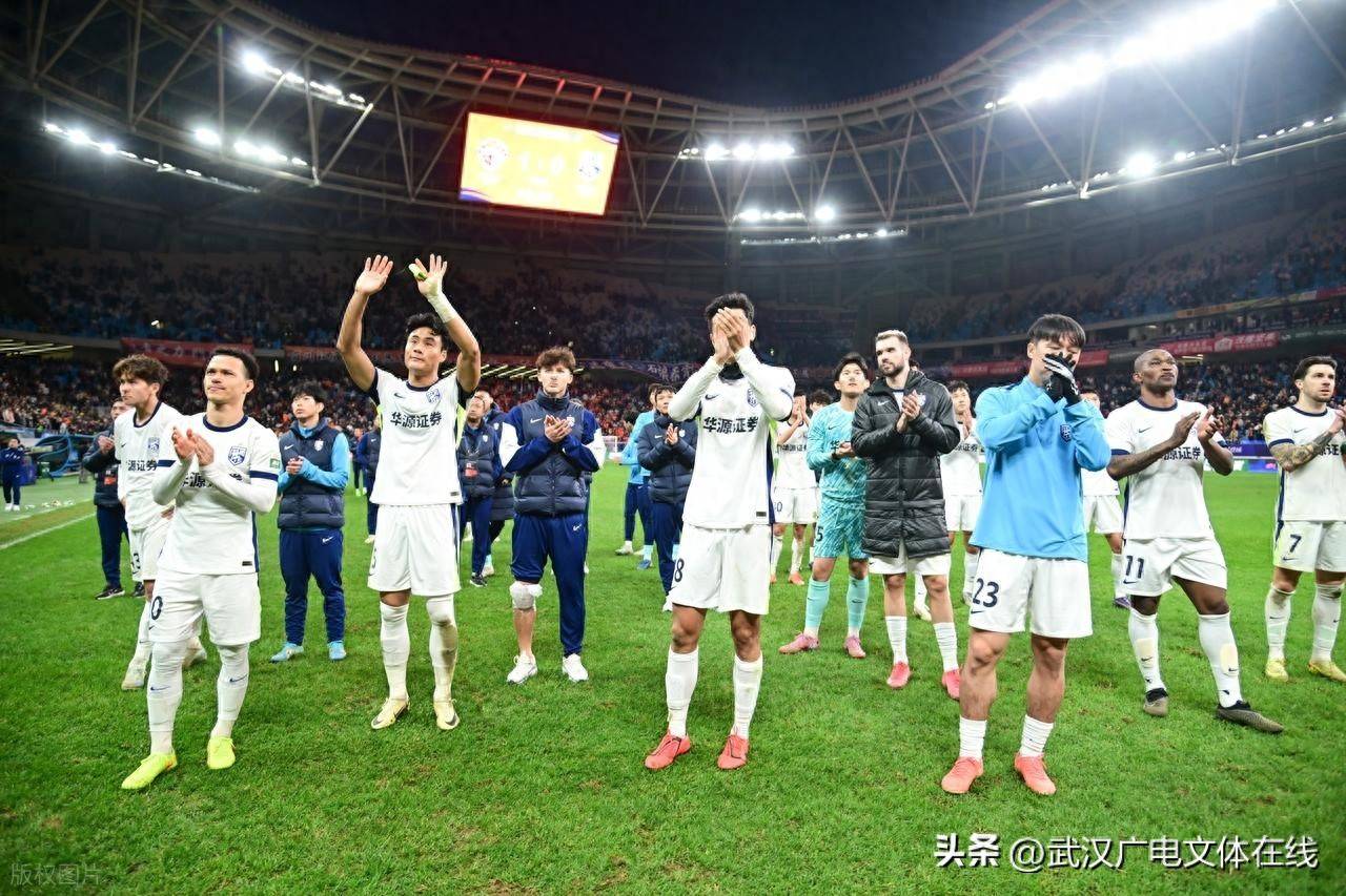 九博网站 -风云突变!武汉三镇国际比赛日扳平良机,足总杯版图或变,态度坚定,轮换策略成焦点