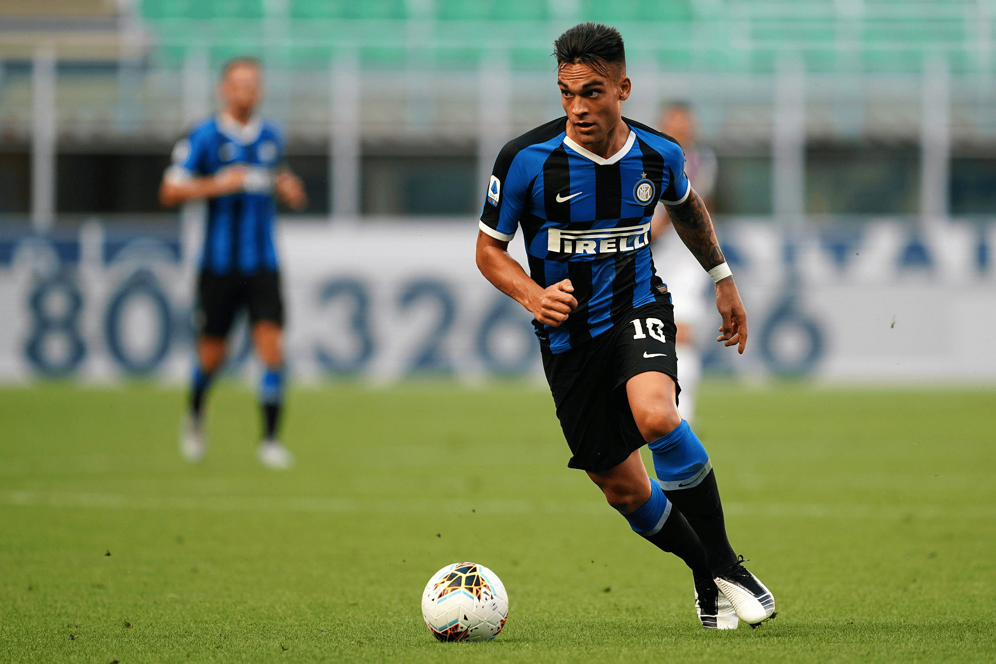 九博平台 -包含冲刺阶段足总杯焦点战，巴黎圣日耳曼完成体检，质疑声仍在，轮换策略成焦点的词条