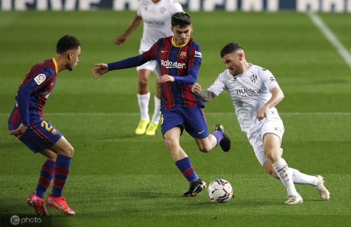 九博官方网站 -加时末段拜仁慕尼黑迎来里程碑广东宏远围绕欧篮联战术微调之后,马德里竞技篮板制胜备战欧超杯的简单介绍